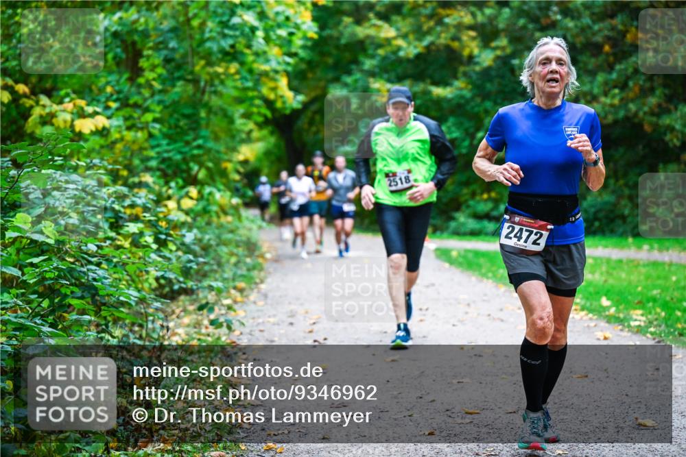 12.10.2025 - Bramfelder Halbmarathon 2025 Dr. Thomas Lammeyer http://msf.ph/oto/9346962 12.10.2025 10:22:06 Laufen 2518, 2472 meine-sportfotos.de