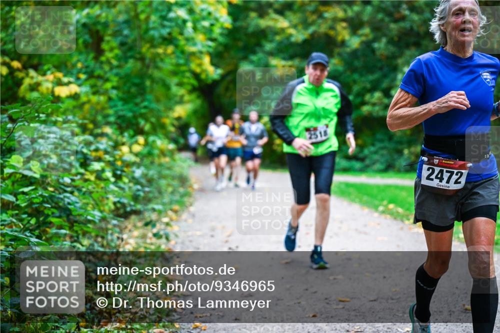 12.10.2025 - Bramfelder Halbmarathon 2025 Dr. Thomas Lammeyer http://msf.ph/oto/9346965 12.10.2025 10:22:07 Laufen 2518, 34, 2472 meine-sportfotos.de