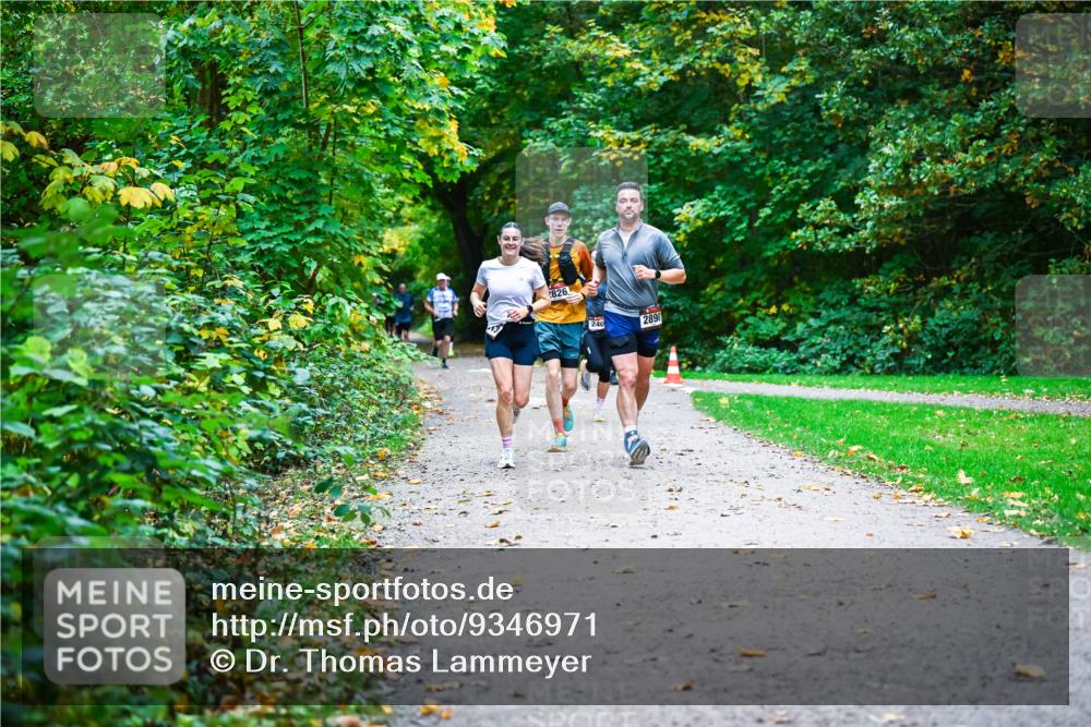 12.10.2025 - Bramfelder Halbmarathon 2025 Dr. Thomas Lammeyer http://msf.ph/oto/9346971 12.10.2025 10:22:09 Laufen 826, 240, 2890 meine-sportfotos.de