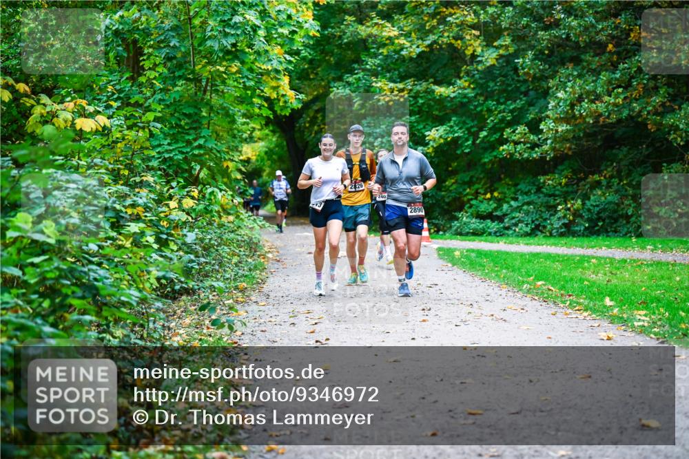 12.10.2025 - Bramfelder Halbmarathon 2025 Dr. Thomas Lammeyer http://msf.ph/oto/9346972 12.10.2025 10:22:09 Laufen 90, 2403, 2890 meine-sportfotos.de