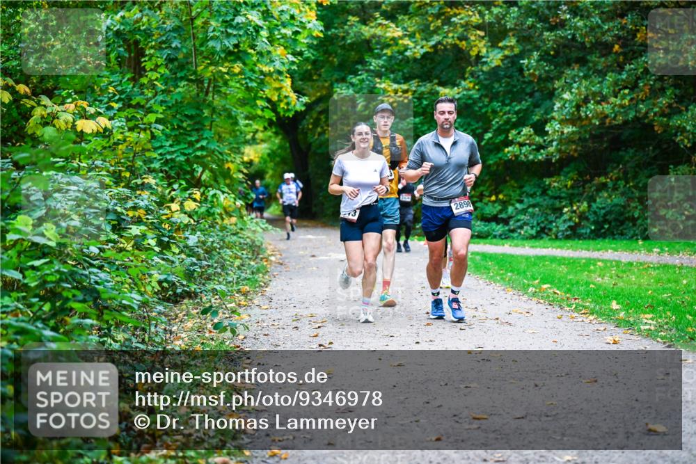 12.10.2025 - Bramfelder Halbmarathon 2025 Dr. Thomas Lammeyer http://msf.ph/oto/9346978 12.10.2025 10:22:10 Laufen 32809, 2890 meine-sportfotos.de