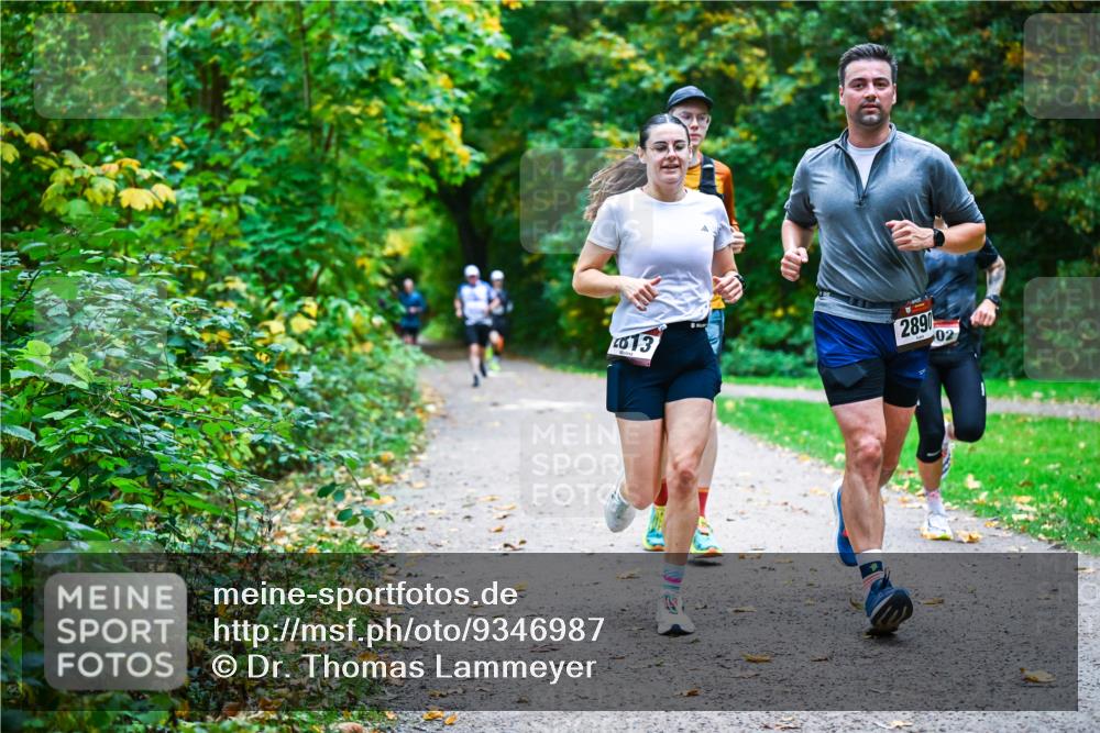 12.10.2025 - Bramfelder Halbmarathon 2025 Dr. Thomas Lammeyer http://msf.ph/oto/9346987 12.10.2025 10:22:12 Laufen 013, 2890, 02 meine-sportfotos.de