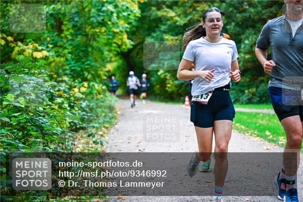 12.10.2025 - Bramfelder Halbmarathon 2025 Dr. Thomas Lammeyer http://msf.ph/oto/9346992 12.10.2025 10:22:12 Laufen 13 meine-sportfotos.de