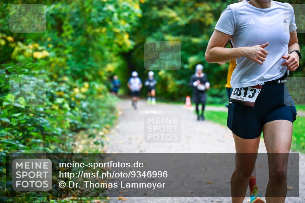 12.10.2025 - Bramfelder Halbmarathon 2025 Dr. Thomas Lammeyer http://msf.ph/oto/9346996 12.10.2025 10:22:13 Laufen 813 meine-sportfotos.de