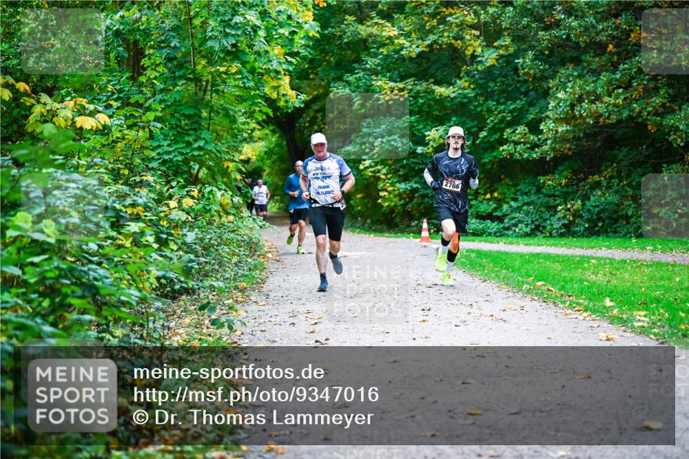 12.10.2025 - Bramfelder Halbmarathon 2025 Dr. Thomas Lammeyer http://msf.ph/oto/9347016 12.10.2025 10:22:17 Laufen 05, 11, 2023, 2766 meine-sportfotos.de