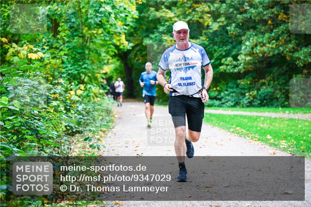 12.10.2025 - Bramfelder Halbmarathon 2025 Dr. Thomas Lammeyer http://msf.ph/oto/9347029 12.10.2025 10:22:20 Laufen 05, 11, 2023 meine-sportfotos.de