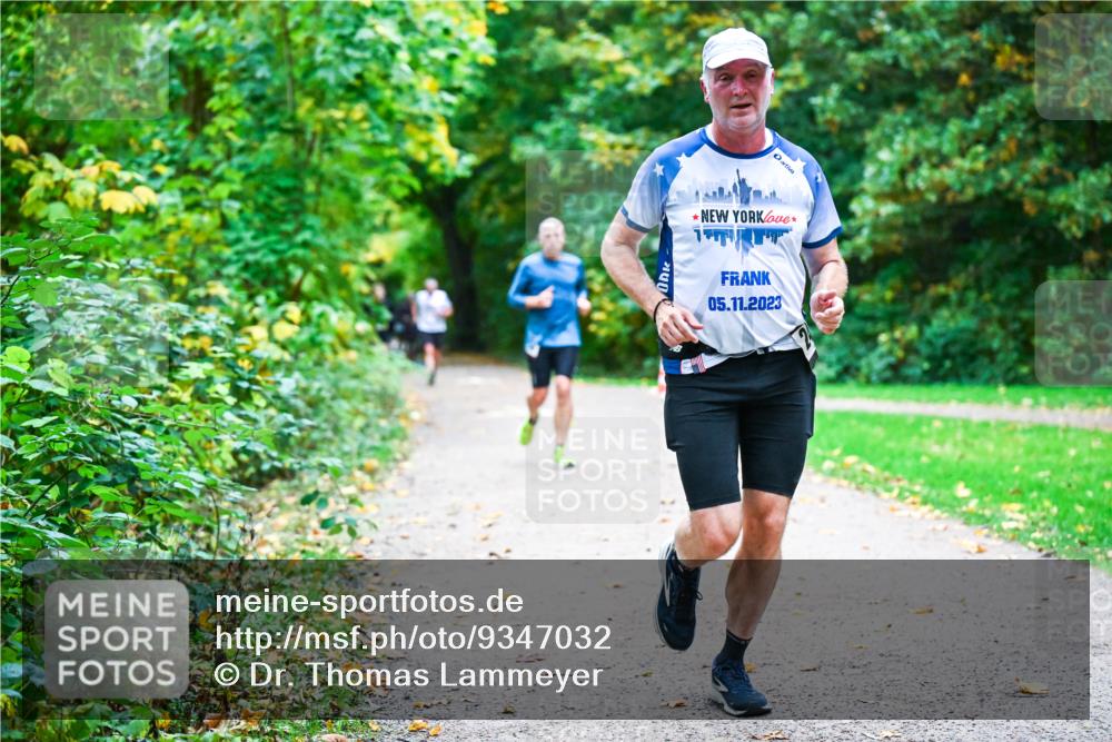 12.10.2025 - Bramfelder Halbmarathon 2025 Dr. Thomas Lammeyer http://msf.ph/oto/9347032 12.10.2025 10:22:21 Laufen 05, 11, 2023 meine-sportfotos.de
