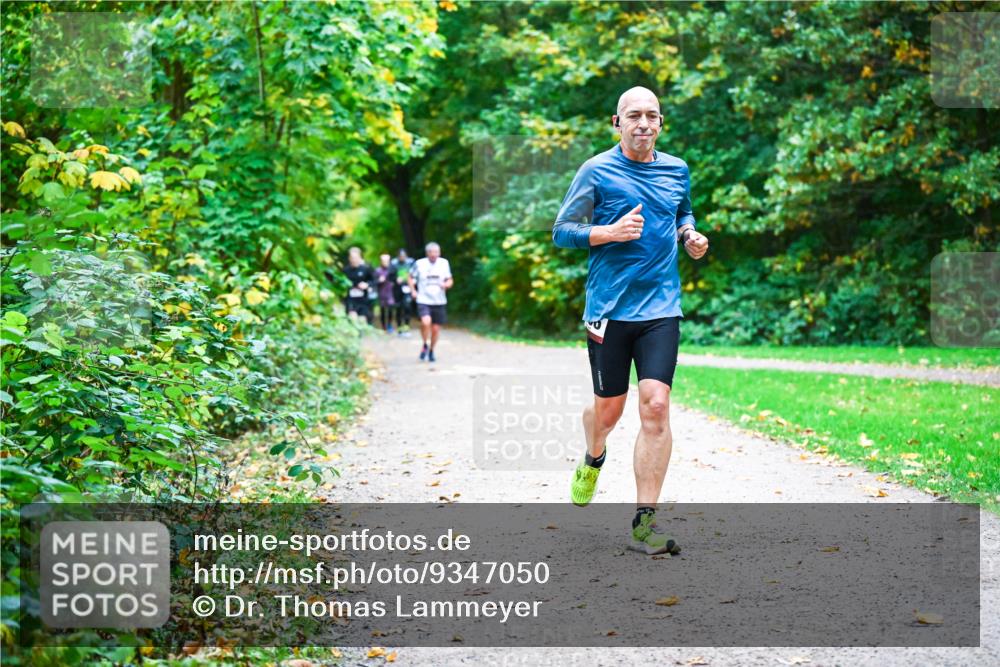 12.10.2025 - Bramfelder Halbmarathon 2025 Dr. Thomas Lammeyer http://msf.ph/oto/9347050 12.10.2025 10:22:23 Laufen  meine-sportfotos.de