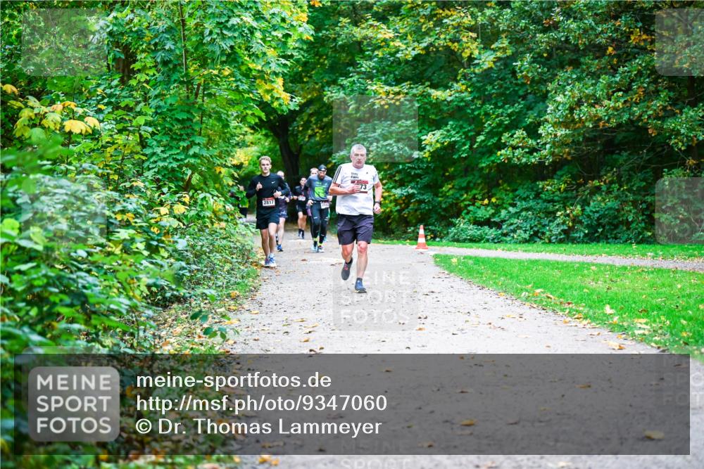 12.10.2025 - Bramfelder Halbmarathon 2025 Dr. Thomas Lammeyer http://msf.ph/oto/9347060 12.10.2025 10:22:27 Laufen 2817 meine-sportfotos.de