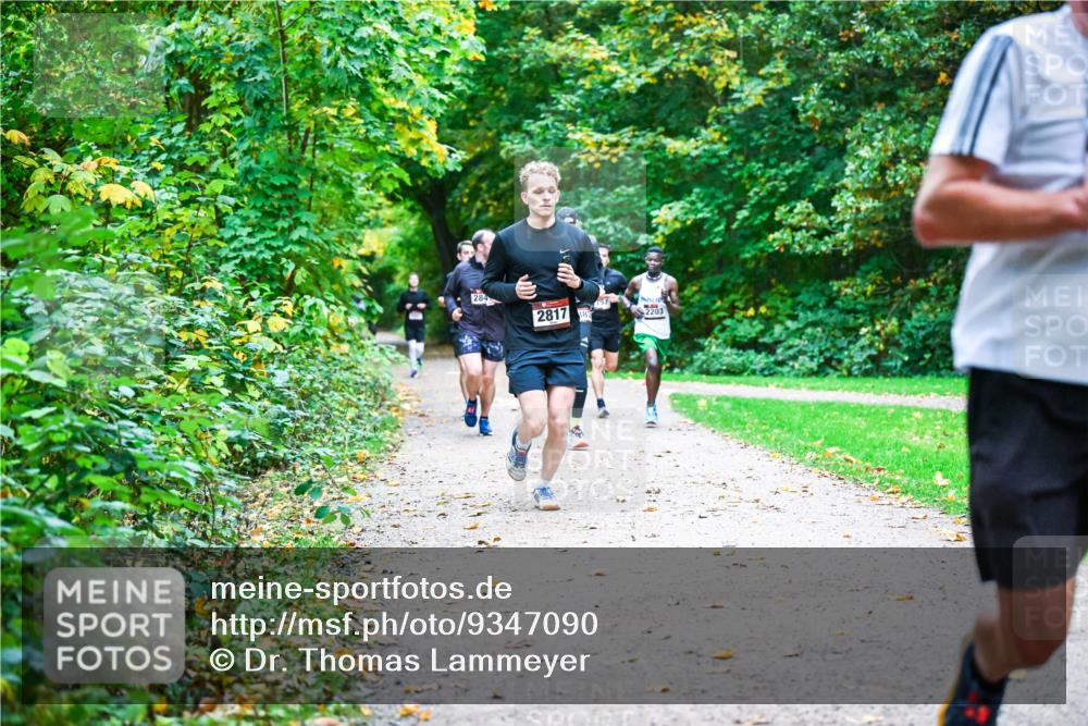 12.10.2025 - Bramfelder Halbmarathon 2025 Dr. Thomas Lammeyer http://msf.ph/oto/9347090 12.10.2025 10:22:32 Laufen 284, 197, 2817, 8, 2203 meine-sportfotos.de