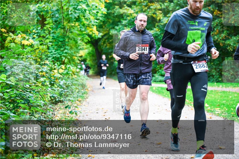 12.10.2025 - Bramfelder Halbmarathon 2025 Dr. Thomas Lammeyer http://msf.ph/oto/9347116 12.10.2025 10:22:35 Laufen 2841, 2025, 2883 meine-sportfotos.de