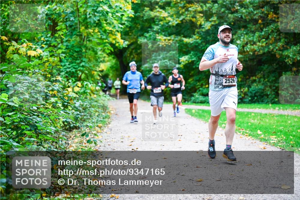 12.10.2025 - Bramfelder Halbmarathon 2025 Dr. Thomas Lammeyer http://msf.ph/oto/9347165 12.10.2025 10:22:47 Laufen 2, 2526 meine-sportfotos.de