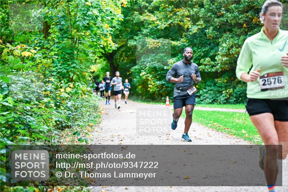 12.10.2025 - Bramfelder Halbmarathon 2025 Dr. Thomas Lammeyer http://msf.ph/oto/9347222 12.10.2025 10:23:01 Laufen 2, 2576 meine-sportfotos.de
