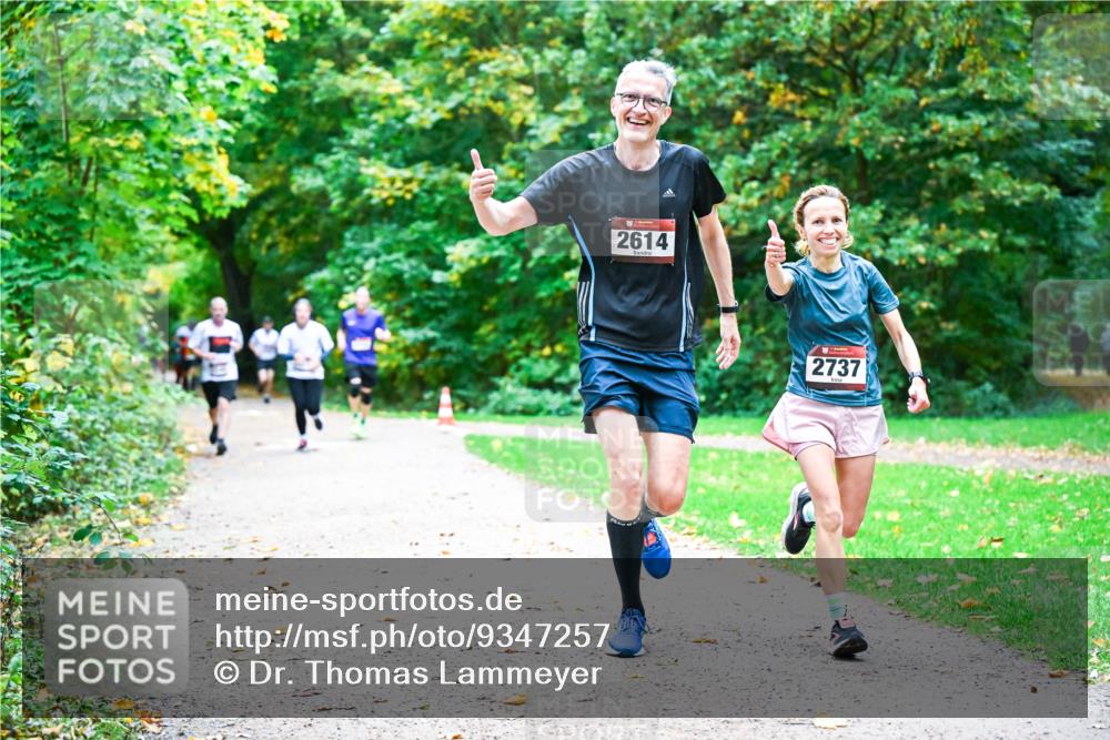 12.10.2025 - Bramfelder Halbmarathon 2025 Dr. Thomas Lammeyer http://msf.ph/oto/9347257 12.10.2025 10:23:10 Laufen 2614, 2737 meine-sportfotos.de