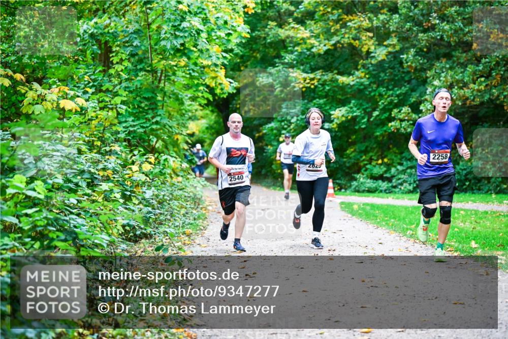 12.10.2025 - Bramfelder Halbmarathon 2025 Dr. Thomas Lammeyer http://msf.ph/oto/9347277 12.10.2025 10:23:14 Laufen 2540, 2258, 2025 meine-sportfotos.de