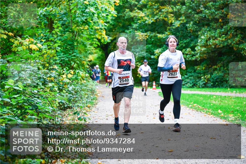 12.10.2025 - Bramfelder Halbmarathon 2025 Dr. Thomas Lammeyer http://msf.ph/oto/9347284 12.10.2025 10:23:15 Laufen 2540, 2623 meine-sportfotos.de