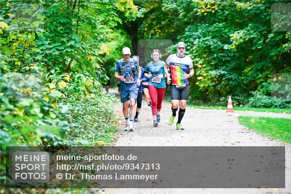 12.10.2025 - Bramfelder Halbmarathon 2025 Dr. Thomas Lammeyer http://msf.ph/oto/9347313 12.10.2025 10:23:21 Laufen 2879, 2611 meine-sportfotos.de