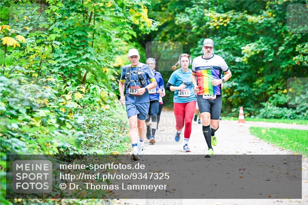 12.10.2025 - Bramfelder Halbmarathon 2025 Dr. Thomas Lammeyer http://msf.ph/oto/9347325 12.10.2025 10:23:23 Laufen 7, 2875, 932, 26112 meine-sportfotos.de