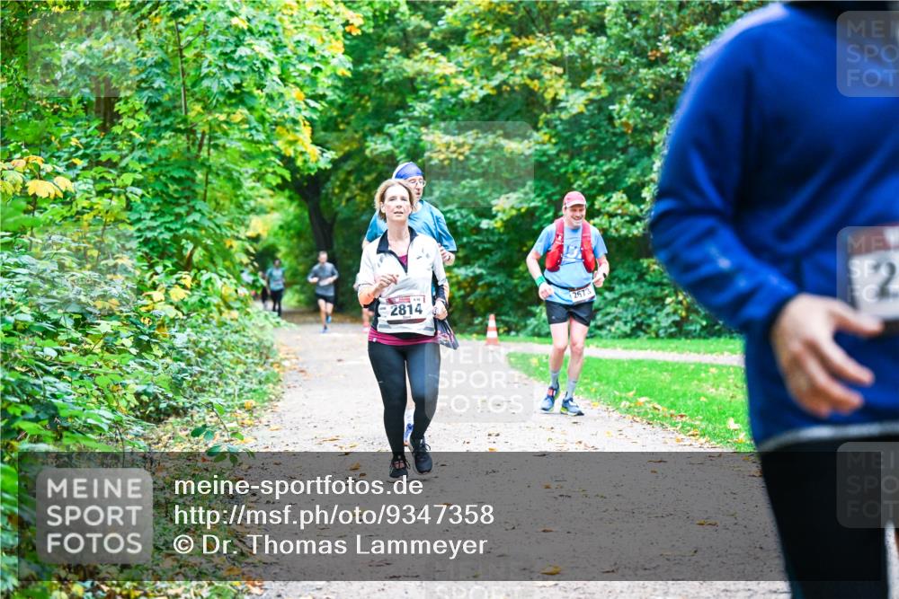 12.10.2025 - Bramfelder Halbmarathon 2025 Dr. Thomas Lammeyer http://msf.ph/oto/9347358 12.10.2025 10:23:28 Laufen 2814, 2673 meine-sportfotos.de