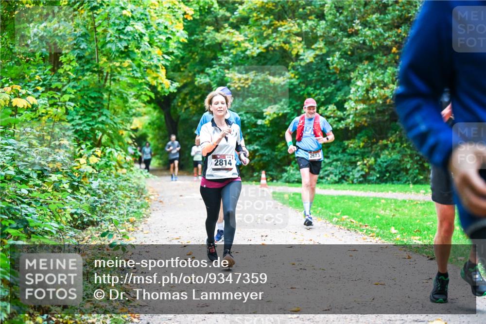 12.10.2025 - Bramfelder Halbmarathon 2025 Dr. Thomas Lammeyer http://msf.ph/oto/9347359 12.10.2025 10:23:29 Laufen 2814, 2673 meine-sportfotos.de