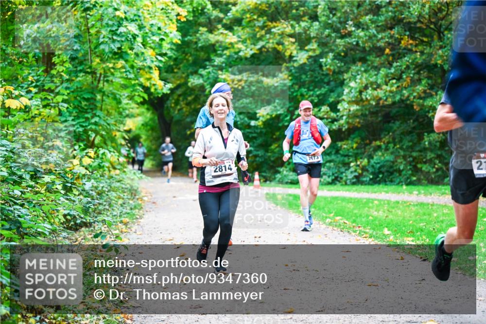 12.10.2025 - Bramfelder Halbmarathon 2025 Dr. Thomas Lammeyer http://msf.ph/oto/9347360 12.10.2025 10:23:29 Laufen 2814, 2673, 21 meine-sportfotos.de