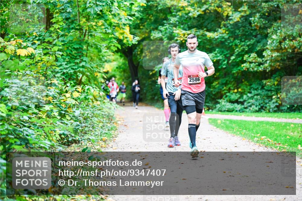 12.10.2025 - Bramfelder Halbmarathon 2025 Dr. Thomas Lammeyer http://msf.ph/oto/9347407 12.10.2025 10:23:41 Laufen 2586 meine-sportfotos.de