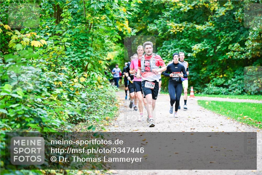 12.10.2025 - Bramfelder Halbmarathon 2025 Dr. Thomas Lammeyer http://msf.ph/oto/9347446 12.10.2025 10:23:50 Laufen 2624, 27124 meine-sportfotos.de