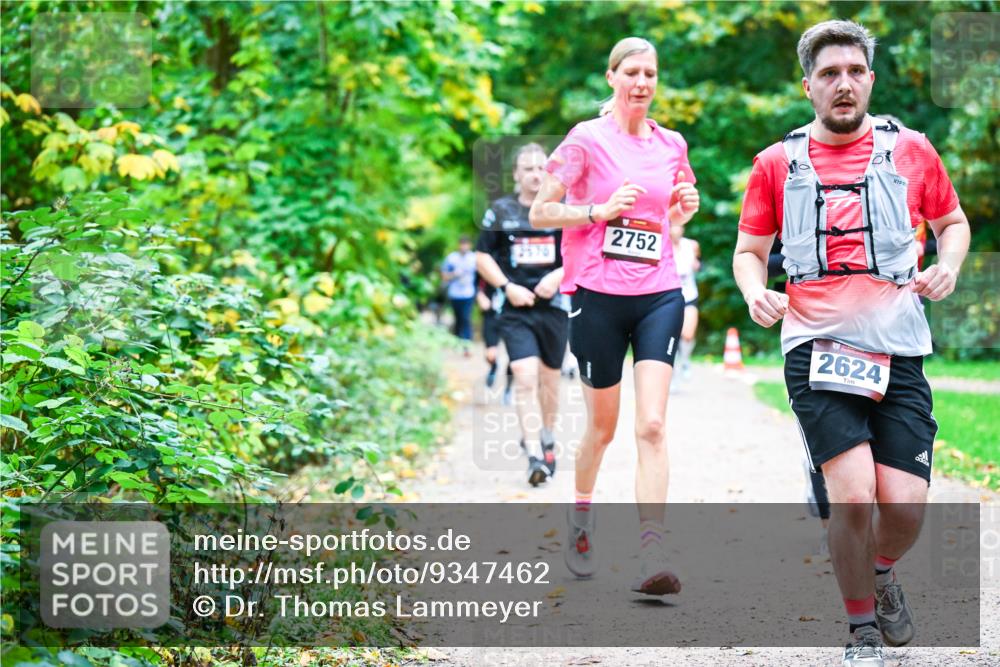 12.10.2025 - Bramfelder Halbmarathon 2025 Dr. Thomas Lammeyer http://msf.ph/oto/9347462 12.10.2025 10:23:52 Laufen 2752, 2624 meine-sportfotos.de