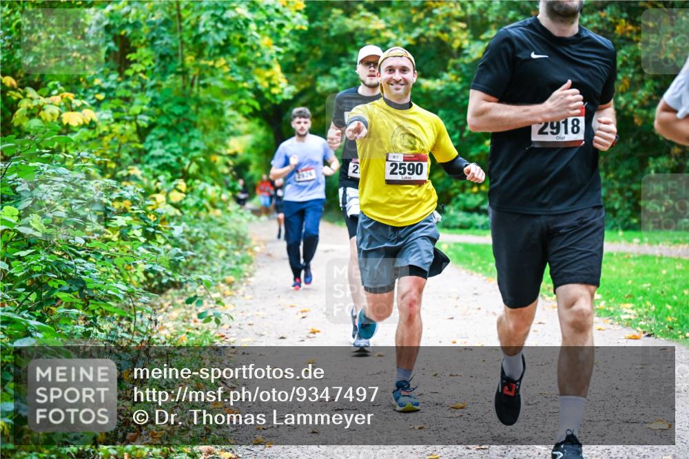 12.10.2025 - Bramfelder Halbmarathon 2025 Dr. Thomas Lammeyer http://msf.ph/oto/9347497 12.10.2025 10:24:01 Laufen 2, 87, 2590, 2918 meine-sportfotos.de