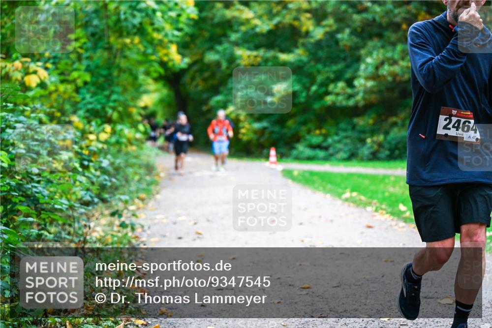 12.10.2025 - Bramfelder Halbmarathon 2025 Dr. Thomas Lammeyer http://msf.ph/oto/9347545 12.10.2025 10:24:09 Laufen 2464, 47 meine-sportfotos.de