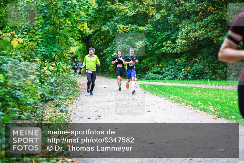 12.10.2025 - Bramfelder Halbmarathon 2025 Dr. Thomas Lammeyer http://msf.ph/oto/9347582 12.10.2025 10:24:18 Laufen 2778, 2680, 2322 meine-sportfotos.de