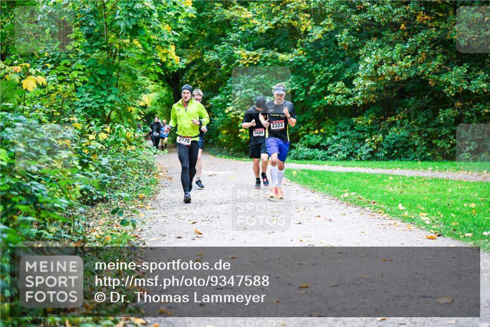 12.10.2025 - Bramfelder Halbmarathon 2025 Dr. Thomas Lammeyer http://msf.ph/oto/9347588 12.10.2025 10:24:19 Laufen 2778, 2680, 2322 meine-sportfotos.de