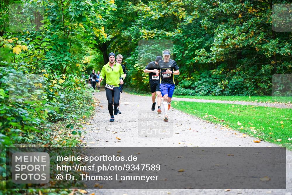 12.10.2025 - Bramfelder Halbmarathon 2025 Dr. Thomas Lammeyer http://msf.ph/oto/9347589 12.10.2025 10:24:19 Laufen 2778, 2680, 2322 meine-sportfotos.de
