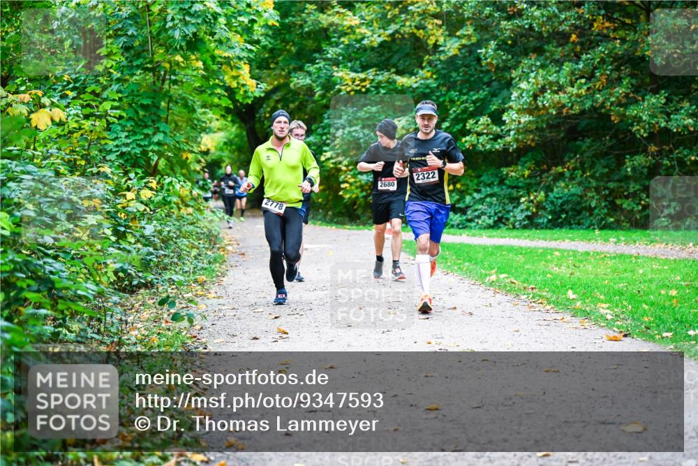 12.10.2025 - Bramfelder Halbmarathon 2025 Dr. Thomas Lammeyer http://msf.ph/oto/9347593 12.10.2025 10:24:20 Laufen 2778, 2322, 2680 meine-sportfotos.de
