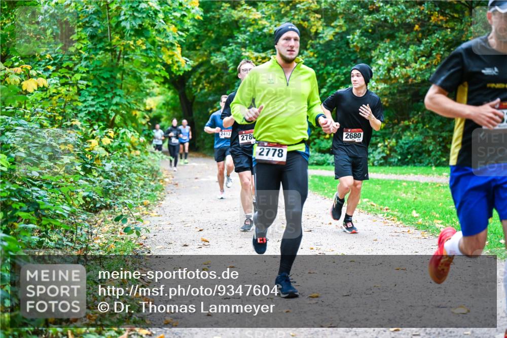 12.10.2025 - Bramfelder Halbmarathon 2025 Dr. Thomas Lammeyer http://msf.ph/oto/9347604 12.10.2025 10:24:22 Laufen 2412, 278, 2778, 2680 meine-sportfotos.de