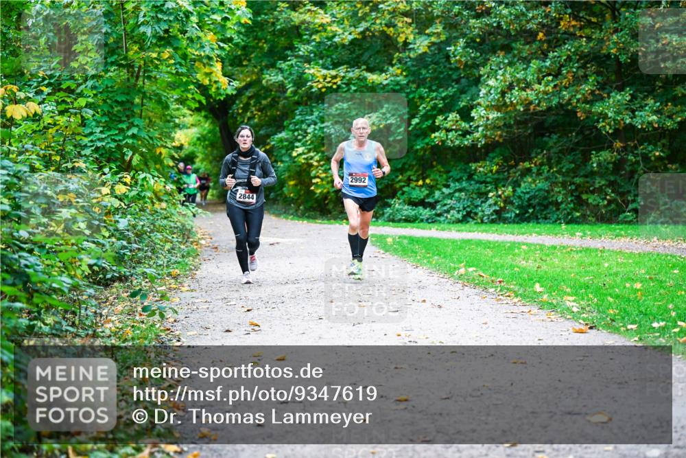 12.10.2025 - Bramfelder Halbmarathon 2025 Dr. Thomas Lammeyer http://msf.ph/oto/9347619 12.10.2025 10:24:28 Laufen 2844, 2992 meine-sportfotos.de
