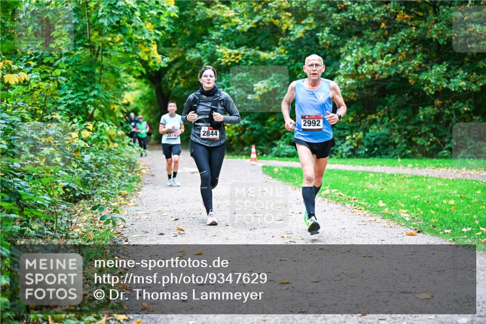 12.10.2025 - Bramfelder Halbmarathon 2025 Dr. Thomas Lammeyer http://msf.ph/oto/9347629 12.10.2025 10:24:29 Laufen 2816, 2844, 2992 meine-sportfotos.de