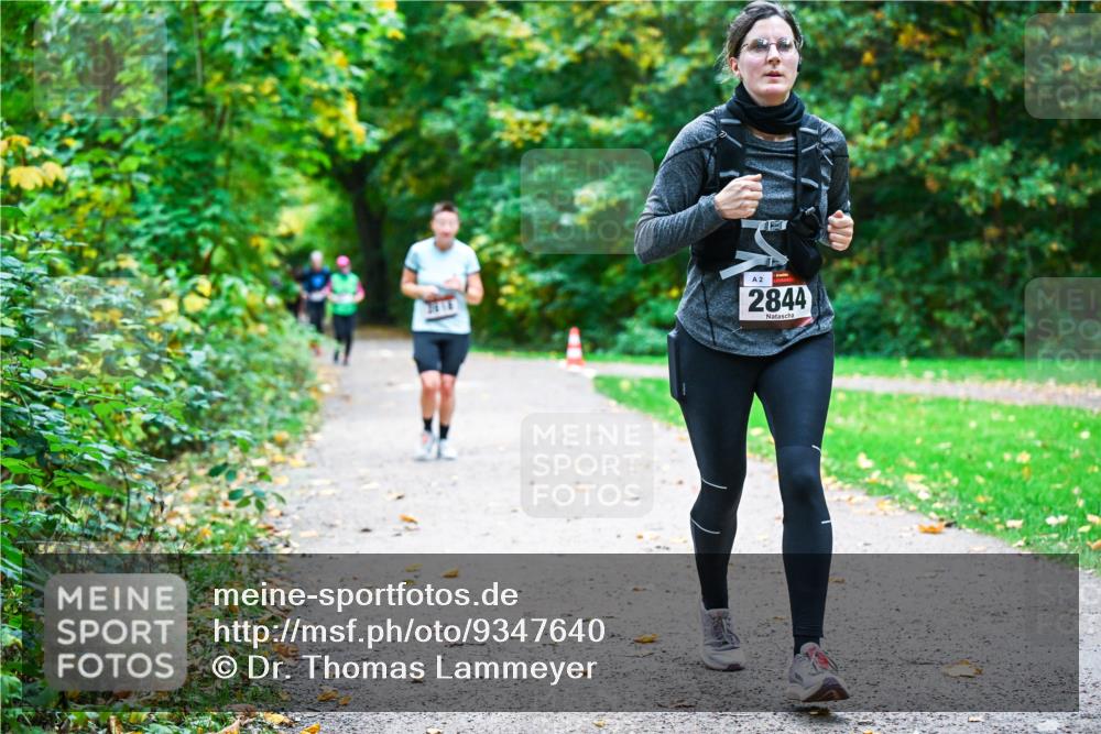 12.10.2025 - Bramfelder Halbmarathon 2025 Dr. Thomas Lammeyer http://msf.ph/oto/9347640 12.10.2025 10:24:31 Laufen 2, 2844 meine-sportfotos.de