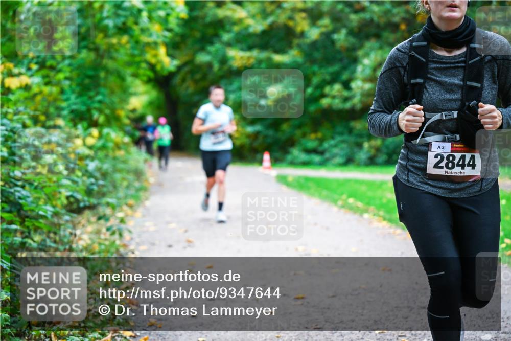 12.10.2025 - Bramfelder Halbmarathon 2025 Dr. Thomas Lammeyer http://msf.ph/oto/9347644 12.10.2025 10:24:31 Laufen 2, 2844 meine-sportfotos.de
