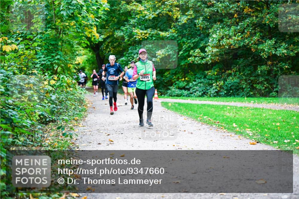 12.10.2025 - Bramfelder Halbmarathon 2025 Dr. Thomas Lammeyer http://msf.ph/oto/9347660 12.10.2025 10:24:37 Laufen 2506, 2995 meine-sportfotos.de