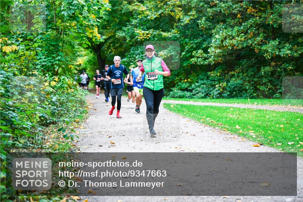12.10.2025 - Bramfelder Halbmarathon 2025 Dr. Thomas Lammeyer http://msf.ph/oto/9347663 12.10.2025 10:24:38 Laufen 506, 59, 2995 meine-sportfotos.de