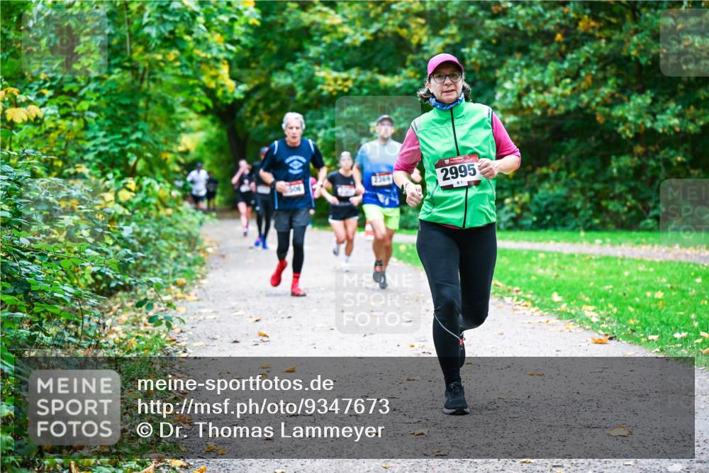 12.10.2025 - Bramfelder Halbmarathon 2025 Dr. Thomas Lammeyer http://msf.ph/oto/9347673 12.10.2025 10:24:39 Laufen 2309, 2995, 1 meine-sportfotos.de