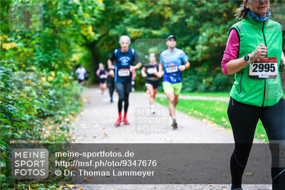 12.10.2025 - Bramfelder Halbmarathon 2025 Dr. Thomas Lammeyer http://msf.ph/oto/9347676 12.10.2025 10:24:40 Laufen 2995, 1 meine-sportfotos.de
