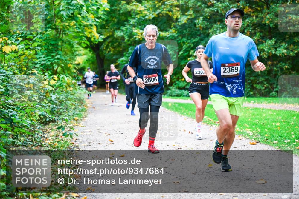 12.10.2025 - Bramfelder Halbmarathon 2025 Dr. Thomas Lammeyer http://msf.ph/oto/9347684 12.10.2025 10:24:41 Laufen 2302, 2369, 2506 meine-sportfotos.de