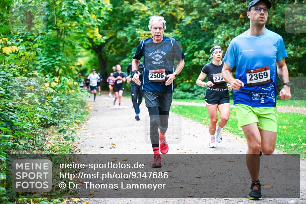 12.10.2025 - Bramfelder Halbmarathon 2025 Dr. Thomas Lammeyer http://msf.ph/oto/9347686 12.10.2025 10:24:41 Laufen 2506, 230, 2369 meine-sportfotos.de