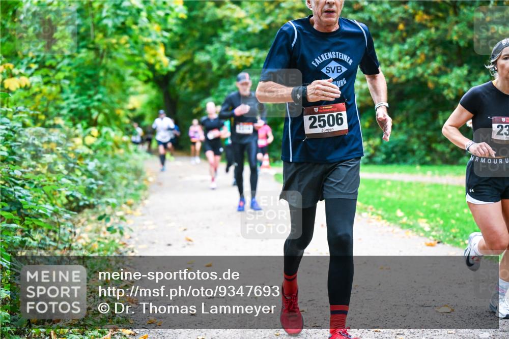 12.10.2025 - Bramfelder Halbmarathon 2025 Dr. Thomas Lammeyer http://msf.ph/oto/9347693 12.10.2025 10:24:42 Laufen 34, 2506, 23 meine-sportfotos.de