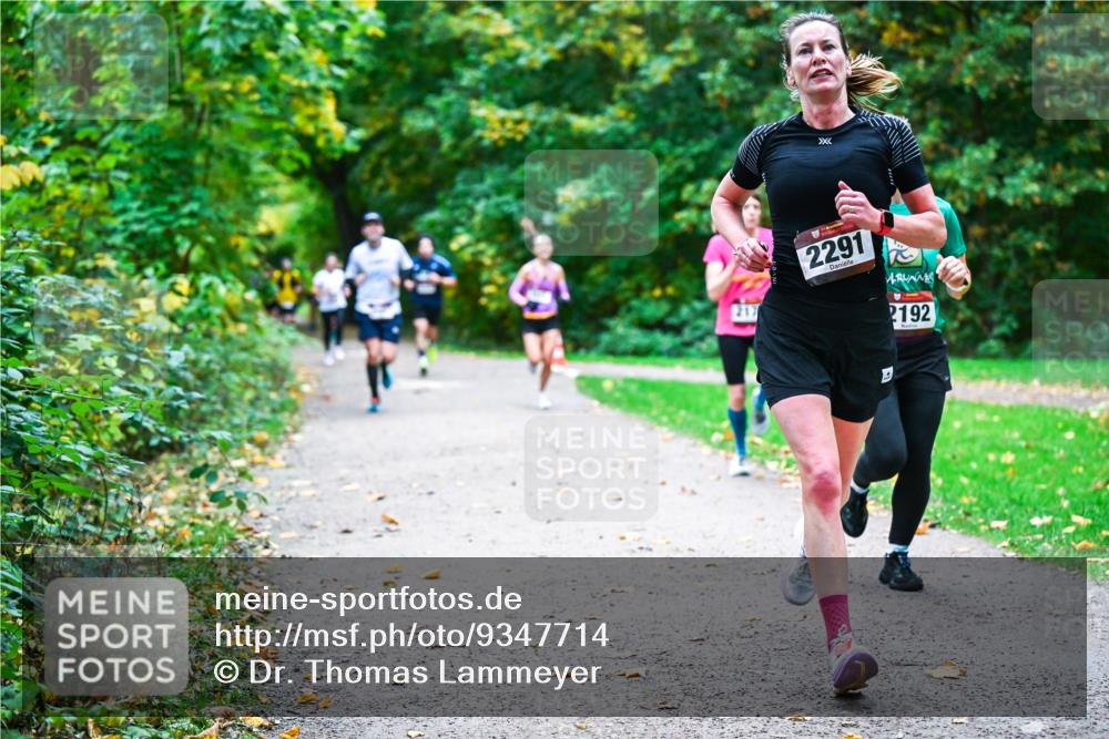 12.10.2025 - Bramfelder Halbmarathon 2025 Dr. Thomas Lammeyer http://msf.ph/oto/9347714 12.10.2025 10:24:46 Laufen 2291, 2192 meine-sportfotos.de
