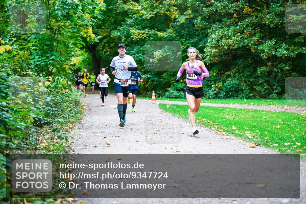 12.10.2025 - Bramfelder Halbmarathon 2025 Dr. Thomas Lammeyer http://msf.ph/oto/9347724 12.10.2025 10:24:48 Laufen 2337, 2681, 2408, 2641 meine-sportfotos.de