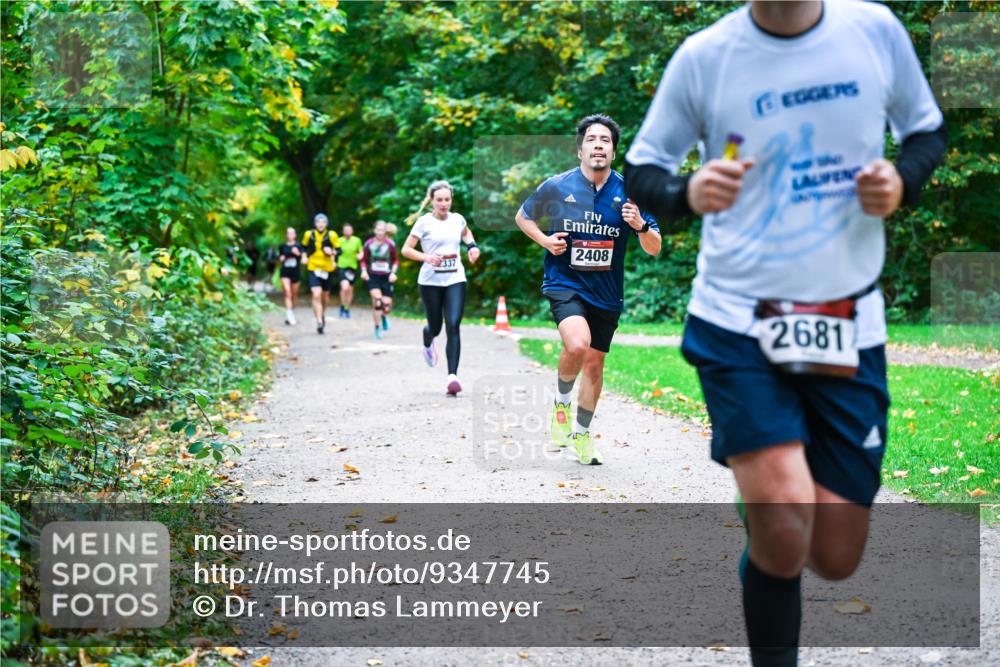12.10.2025 - Bramfelder Halbmarathon 2025 Dr. Thomas Lammeyer http://msf.ph/oto/9347745 12.10.2025 10:24:51 Laufen 2408, 2681 meine-sportfotos.de