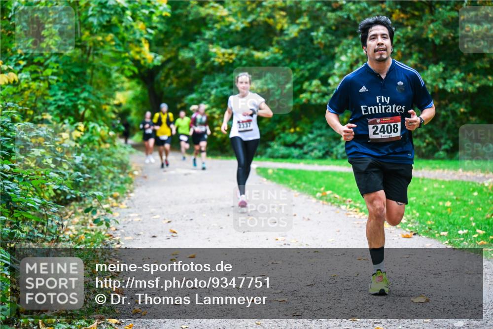 12.10.2025 - Bramfelder Halbmarathon 2025 Dr. Thomas Lammeyer http://msf.ph/oto/9347751 12.10.2025 10:24:52 Laufen 4, 2408 meine-sportfotos.de